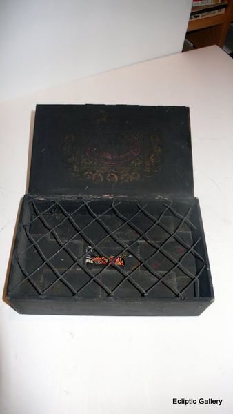 56 Queen Of Hearts Cigar Box